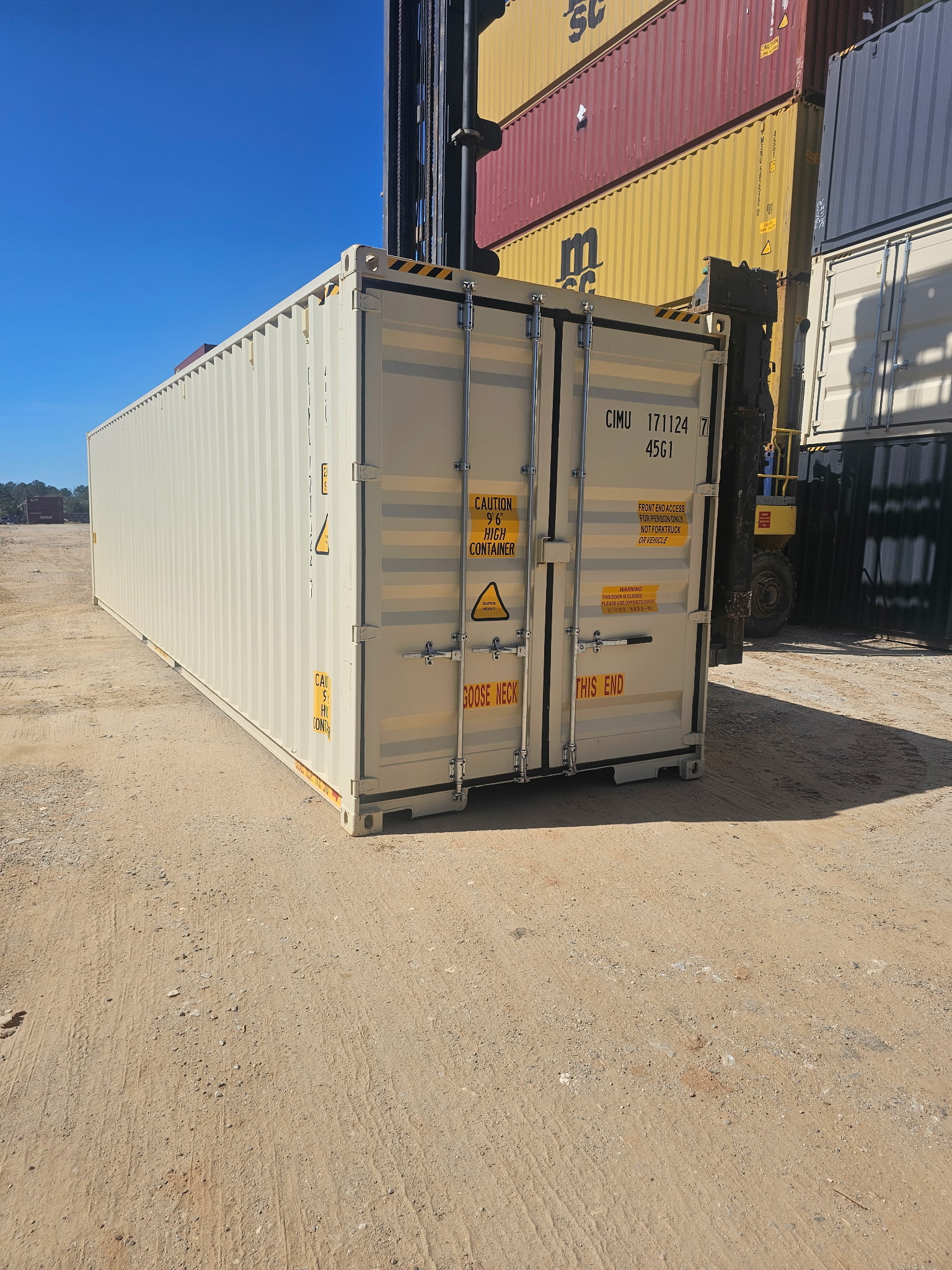New container exterior